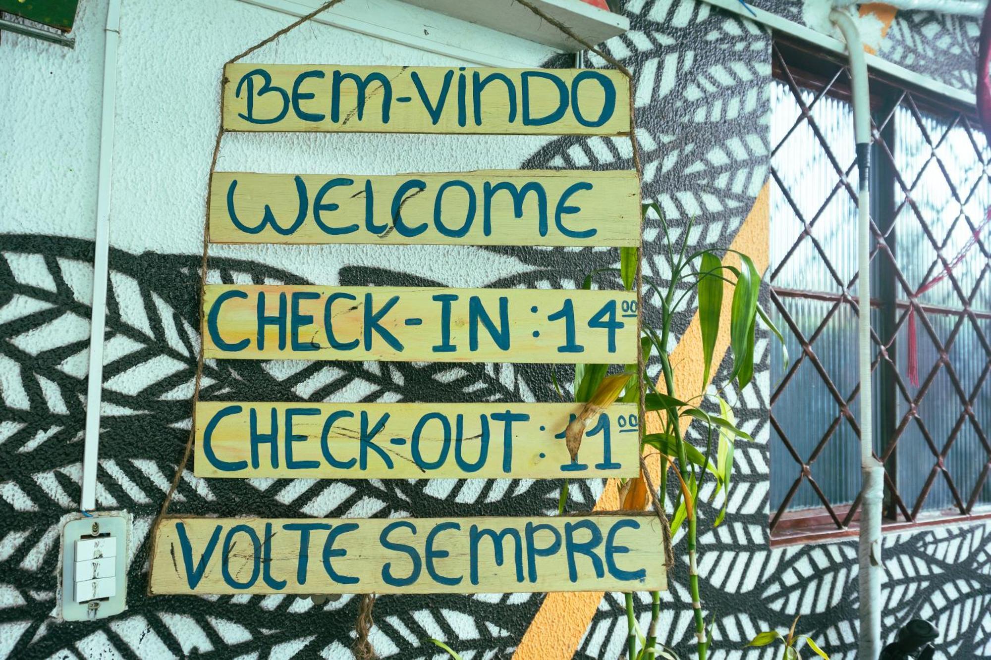 Balneário Camboriú Oceanic Hostel מראה חיצוני תמונה
